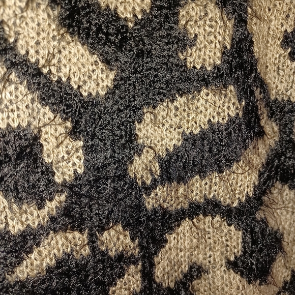 Joseph A Sweater - Picture 3 of 6